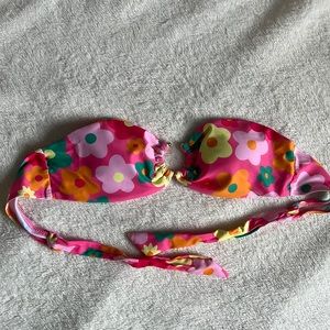 Floral ring linked bandeau bikini top